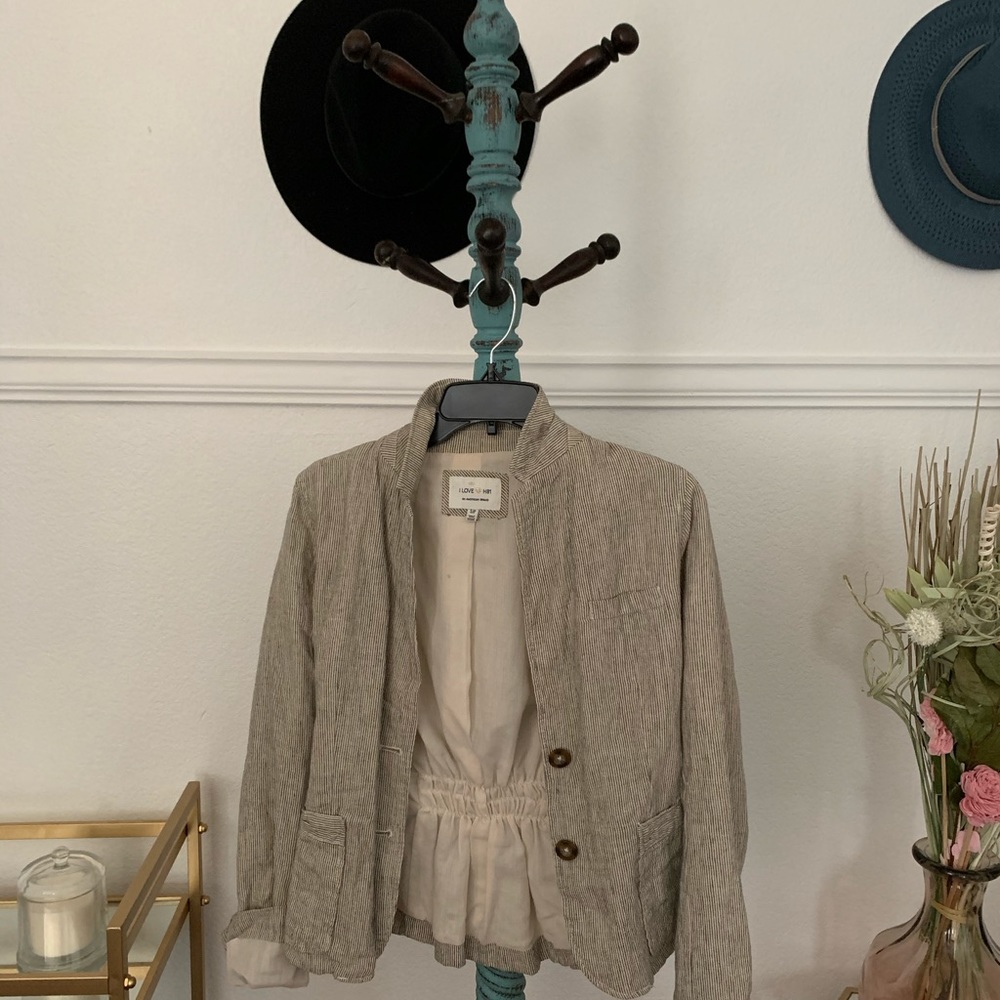 Blazer - Picture 2 of 4